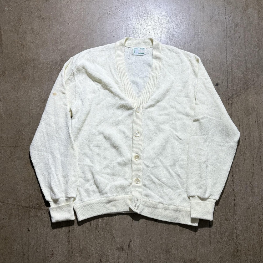 Vintage Clothes Lion Cardigan Sweater Mens Medium White Knit Button V Neck USA
